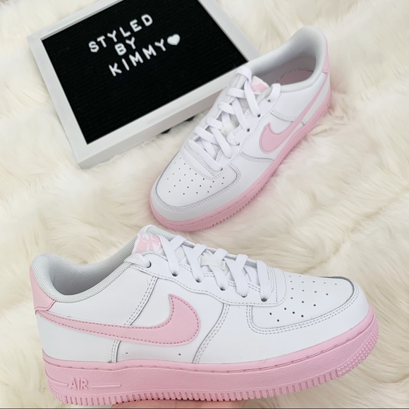 πΈ Nike Air Force 1 Shoes Sneakers PINK AF1 NWT - Picture 4 of 9